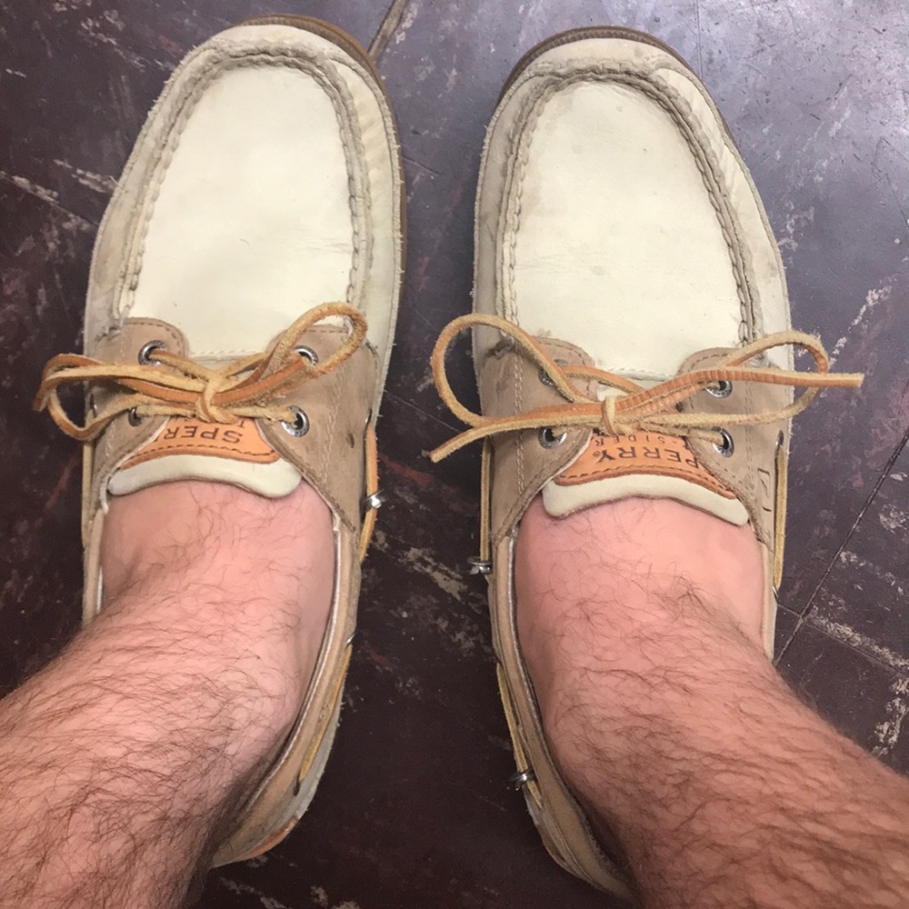 Men’s size 9 Sperry deck shoes